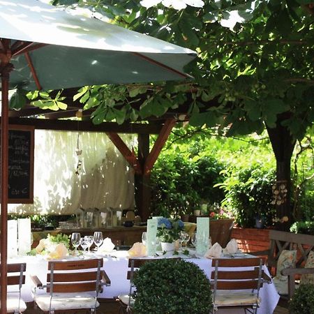 Gasthaus Schwanen & Villa Pfarrhus Stuhlingen Kültér fotó
