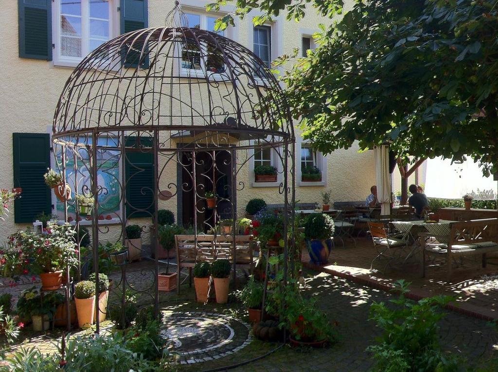 Gasthaus Schwanen & Villa Pfarrhus Stuhlingen Kültér fotó